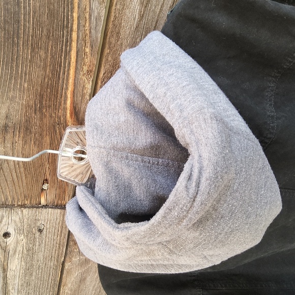 Levi's Black Jacket with Gray Hood Size XL - Picture 7 of 16